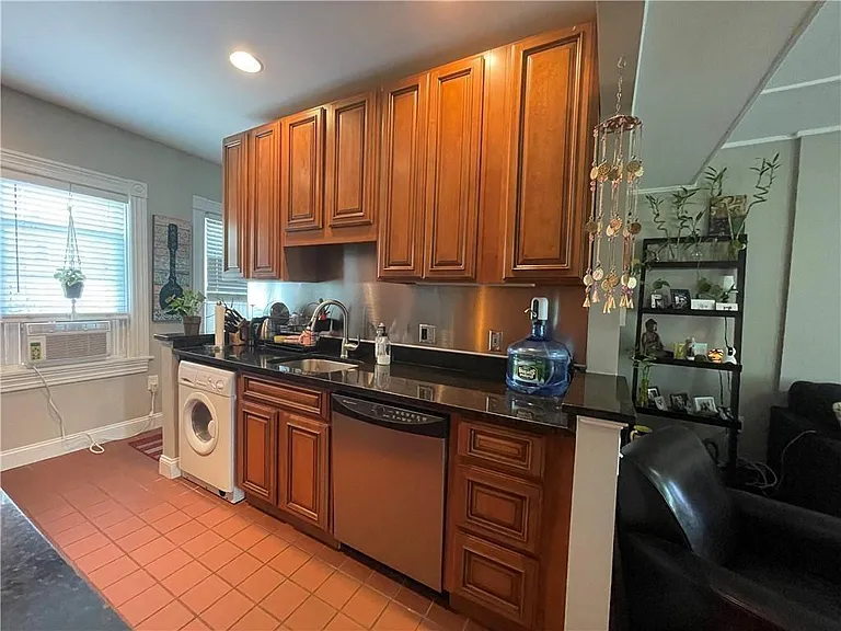 3 Bay View Ave #6 — Photo 42