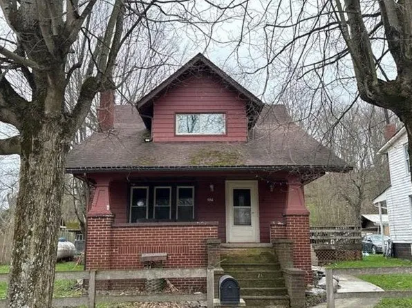 104 Hanna Ave, Adena, OH 43901