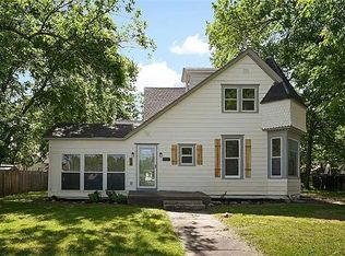 628 S Maple St #B, Ottawa, KS 66067