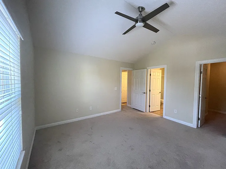 5615 Frawley Dr — Photo 17