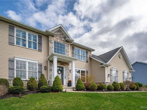 89 Arrowood Ln, Orchard Park, NY 14127