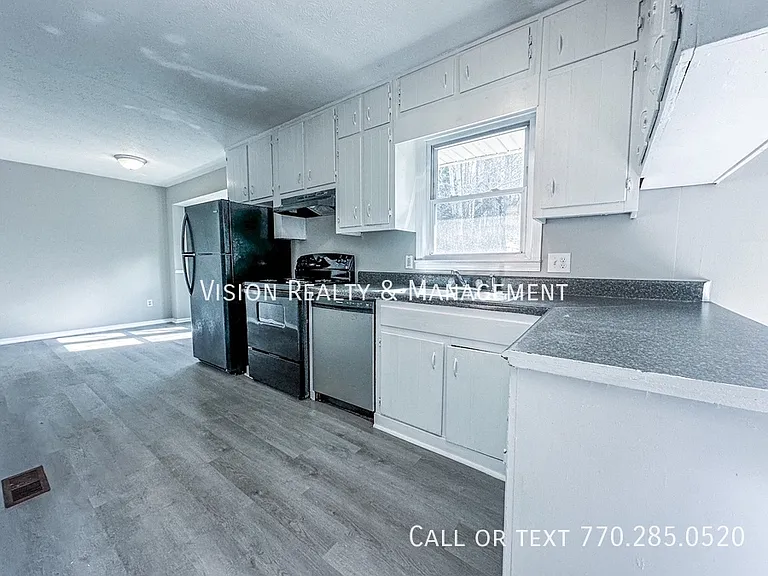 603 Henson Cir — Photo 5