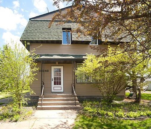 3rd image of 15646 Clayton Ave