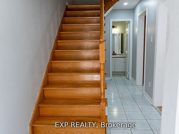 5th image of 65 Quail Feather Cres