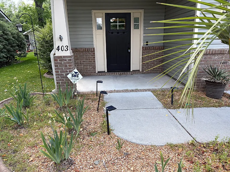 403 Cape Fear Ave — Photo 2