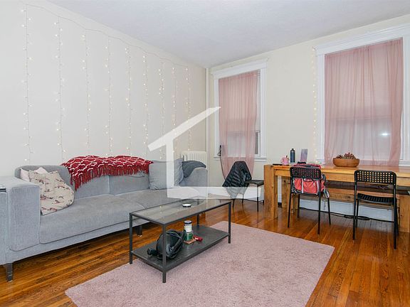 22 Orkney #2 Boston - Brighton Unit Photo 1