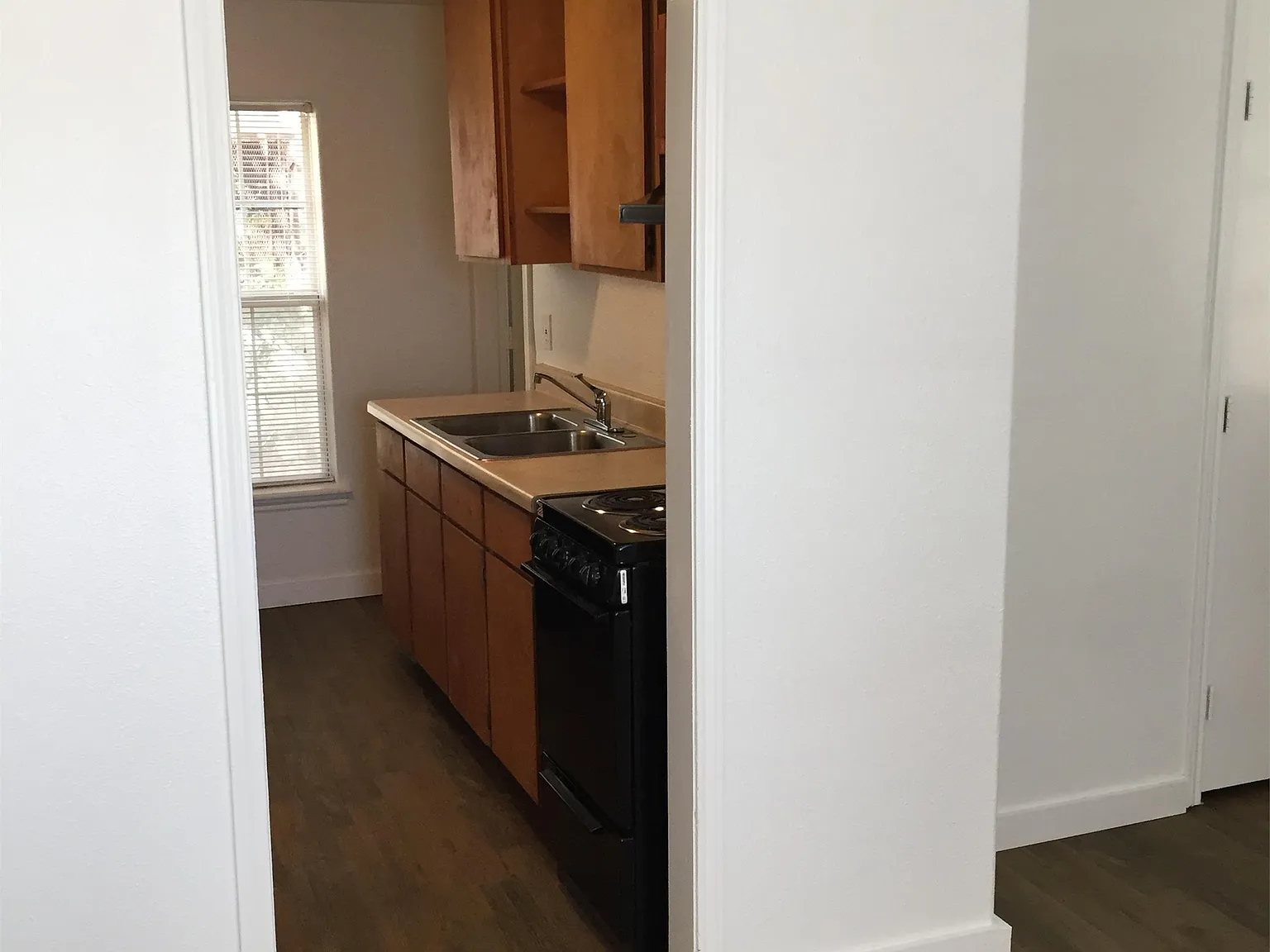 Agnes Court - 18 — Photo 3