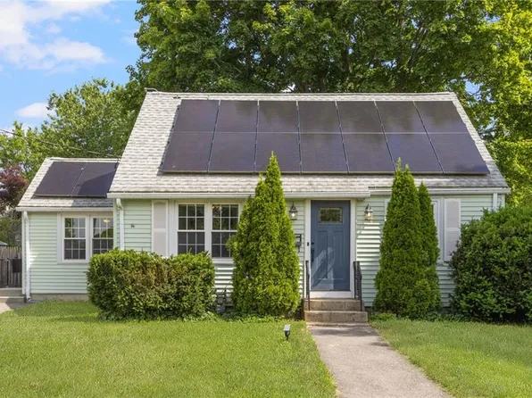 100 Penguin Ave, Warwick, RI 02818