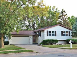 1448 Maricopa Dr, Oshkosh, WI 54904