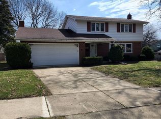 1901 Waltham Dr, Ann Arbor, MI 48103