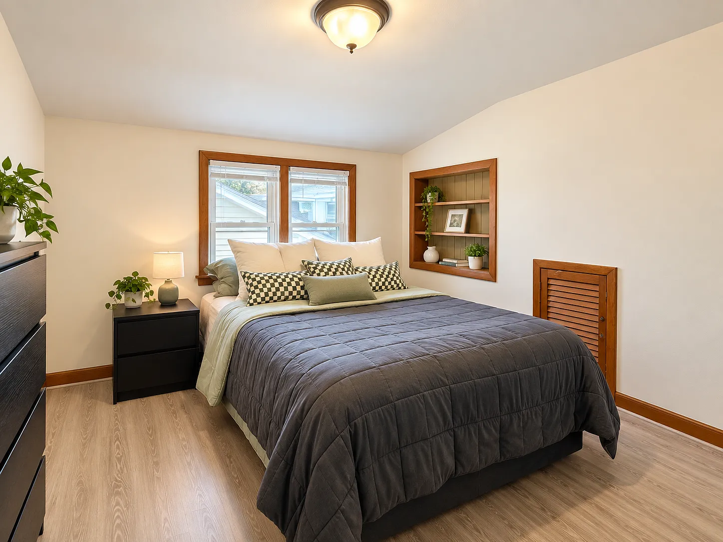 2 bed, $2,000 — Photo 1