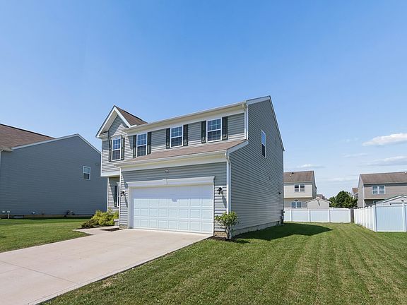 2nd image of 5605 Red Alder St