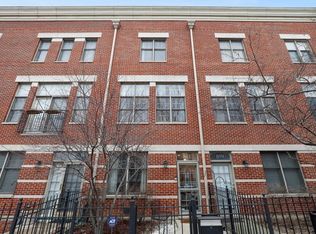 861 N May St, Chicago, IL 60642