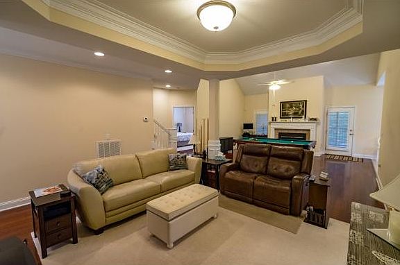 5th image of 1039 Hunters Lake Dr