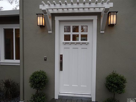 3rd image of 48 Broadmoor Ave