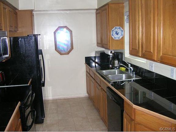 4th image of 1520 Manhattan Beach Blvd #4