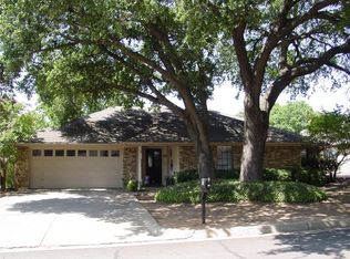 915 Tulane Dr, Arlington, TX 76012