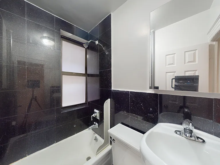 229 E 12th St #65 — Photo 10
