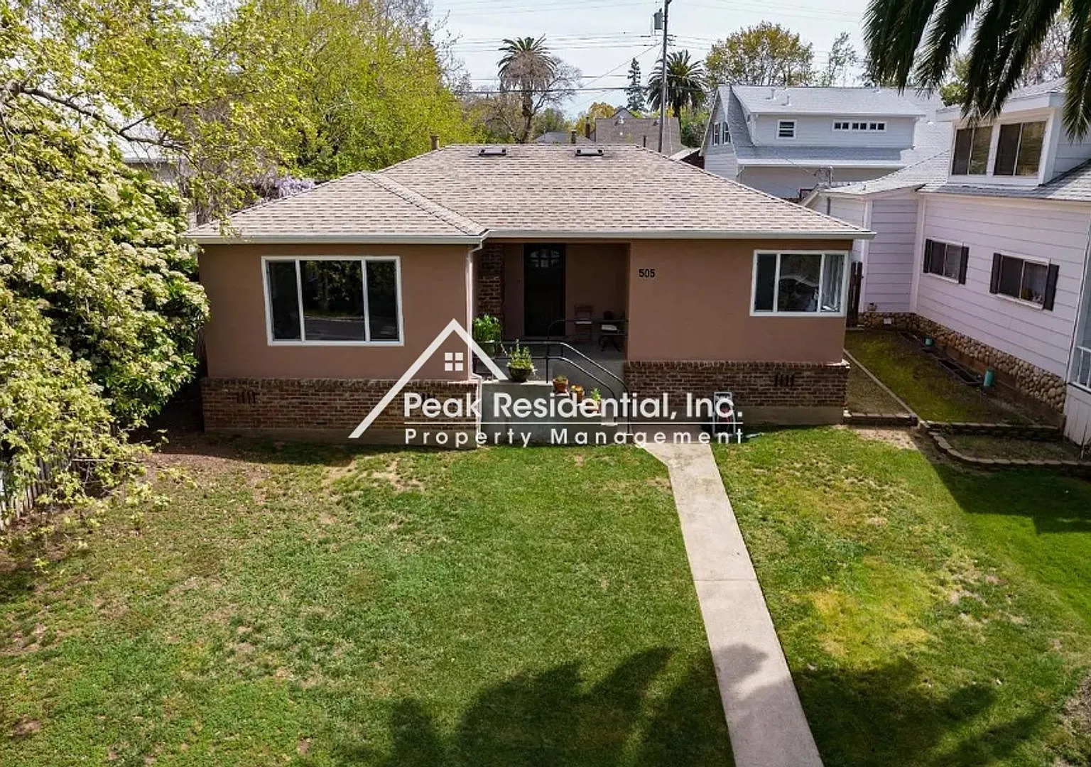 Updated 2bd/1ba Home In Historic Folsom! — Photo 1