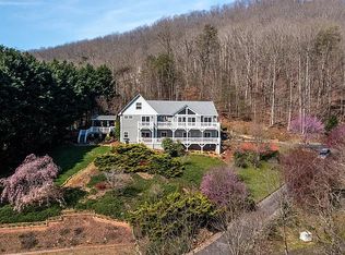 255 Ash Branch Cir, Hayesville, NC 28904