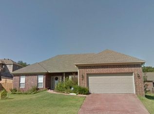 18 Frankfort Ct, Little Rock, AR 72223