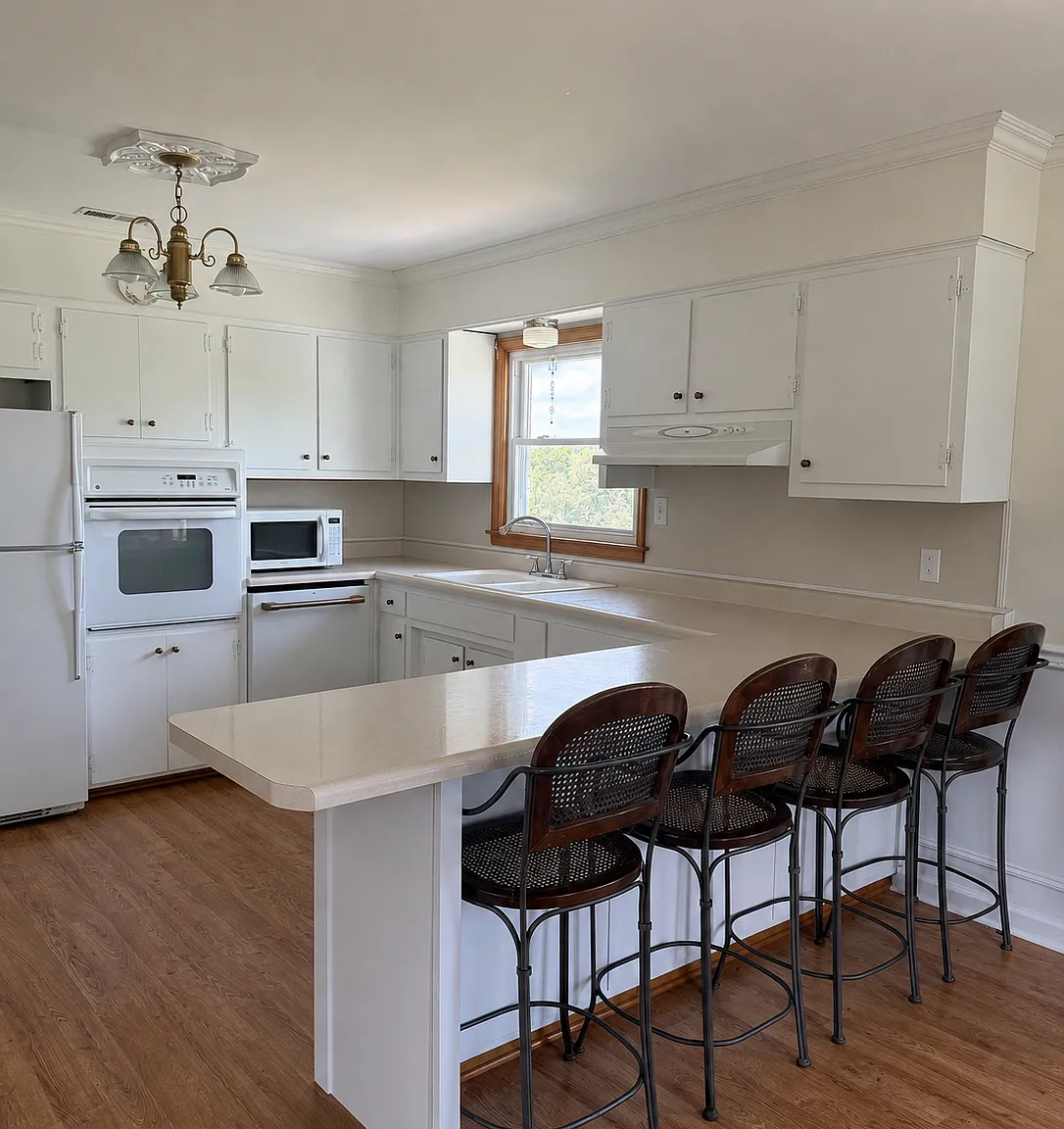 116 Eagle Hill Rd — Photo 3