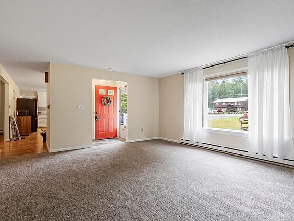 5th image of 3816 Chestnut Hill Ave