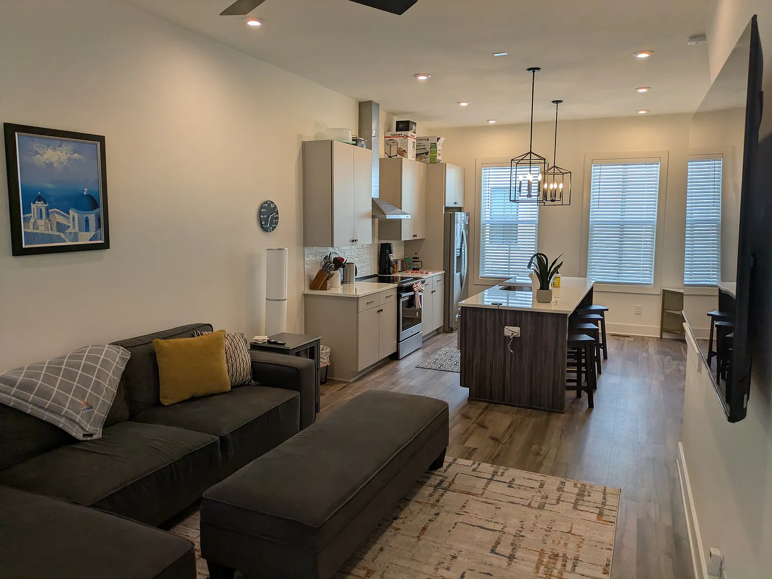 2 bed, 1152 sqft, $2,800 — Photo 2
