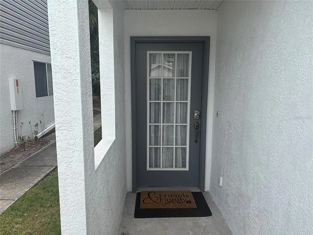 3 bed, 2.5 bath, 1461 sqft, $2,450 — Photo 2