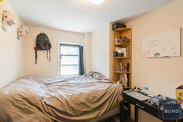 Rented by Bond New York | media 67