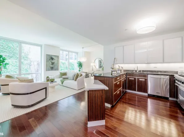 130 West 19th Street 3E image 1 of 11