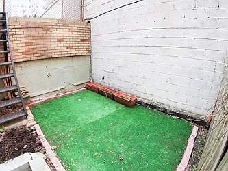 Rented by Urban Real Estate Inc