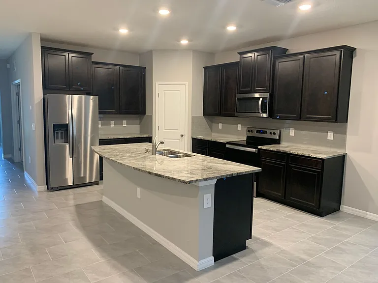 2012 Midnight Pearl Dr — Photo 4