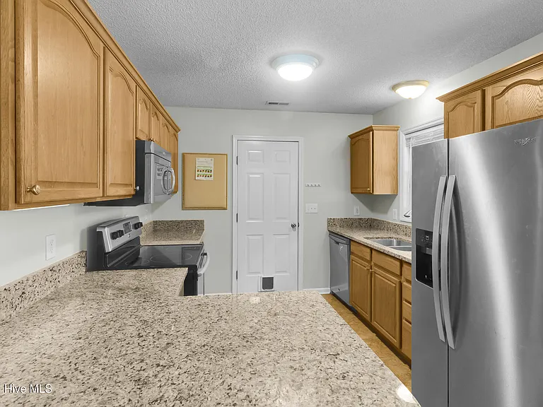 123 Luke Ct — Photo 18