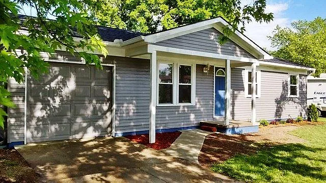 5489 Grayfield Cir photo 1