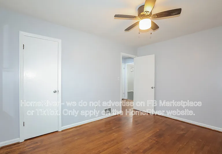 309 E Meadow Dr — Photo 9