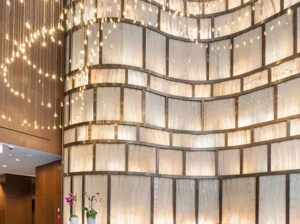 135 West 52nd Street image 20 of 21