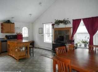 2 Cedar Cir, Limerick, ME 04048