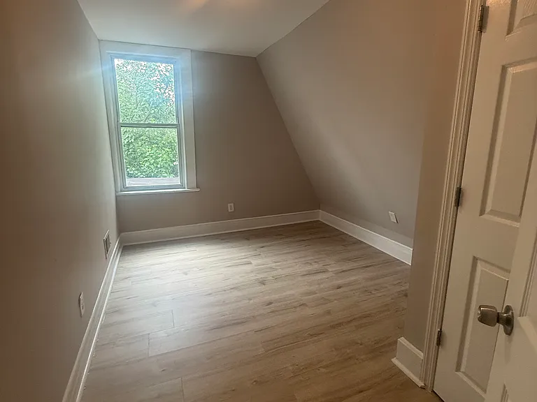 62 S 13th St #2B — Photo 10
