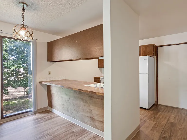 22 N Skipworth Rd — Photo 11