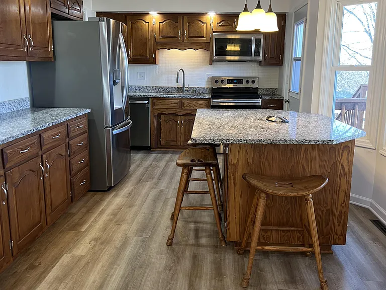 503 Aspen Way — Photo 4