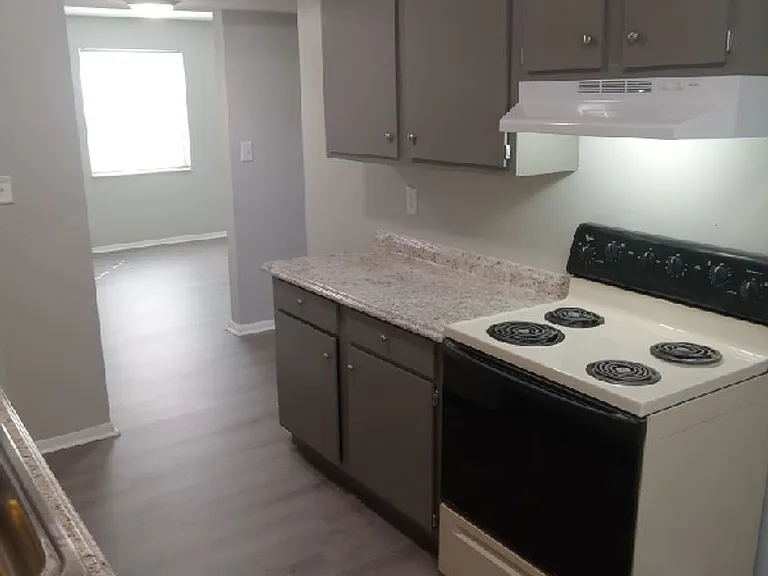 3305 Tazewell Pike — Photo 5