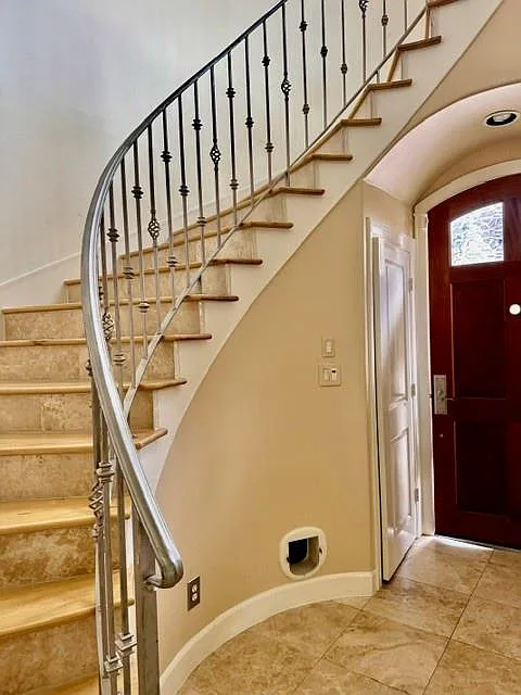 3 bed, 3.5 bath, 3448 sqft, $4,300 — Photo 4