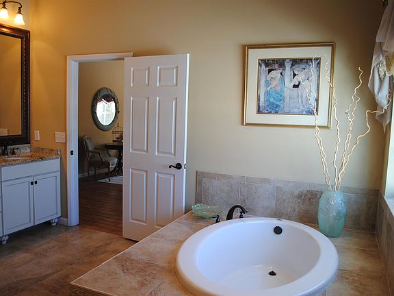 2nd image of 149 Millwood Dr