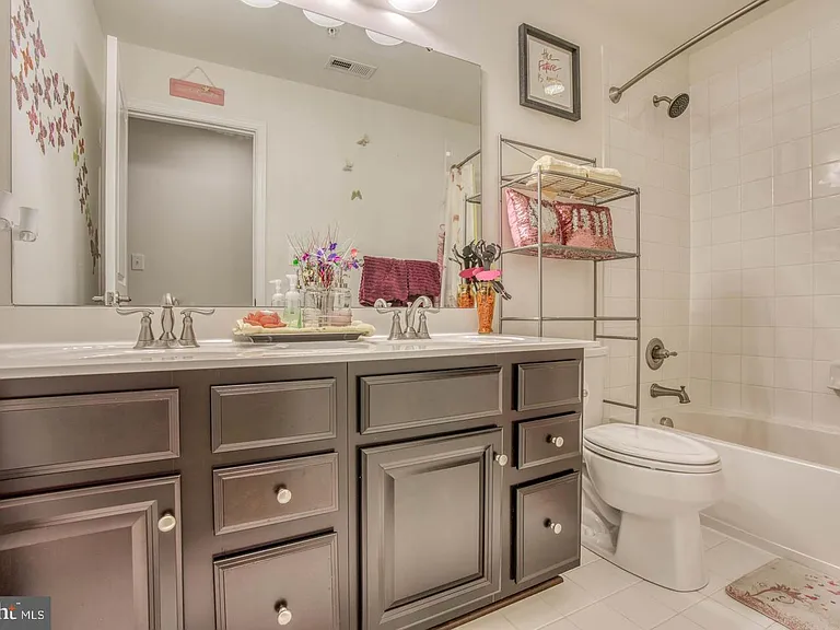 728 Falcon Ln — Photo 21