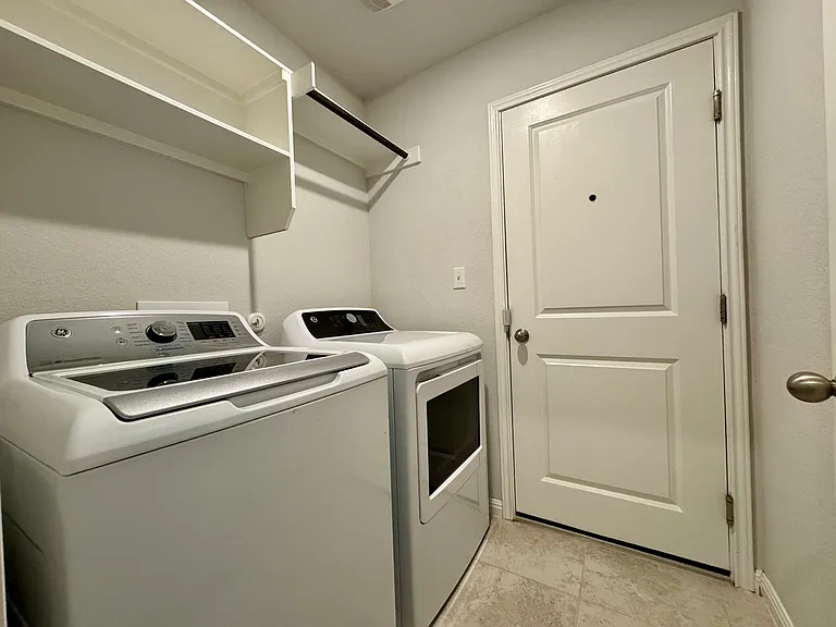 160 Sun Ray Dr — Photo 16