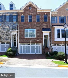 6751 Darrells Grant Pl, Falls Church, VA, 22043