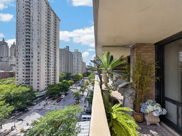 100 W 94th St APT 8D, New York, NY 10025