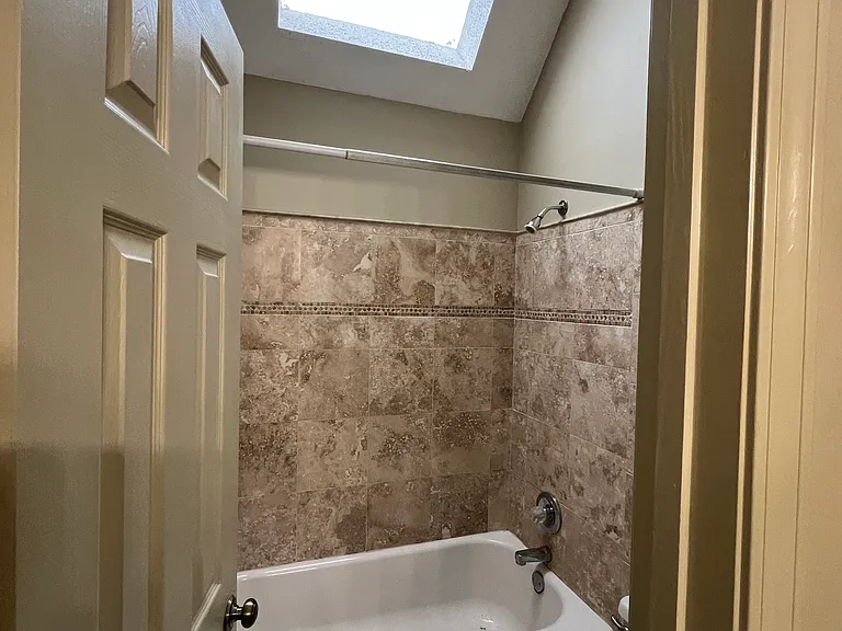 3433 Sunswept Dr — Photo 8