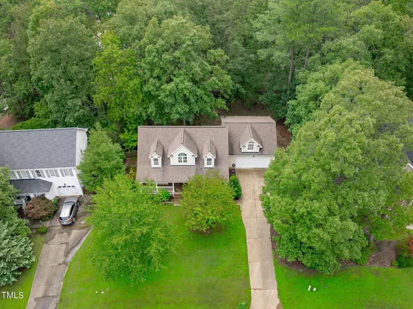 205 Hickory Glen Ln, Holly Springs, NC 27540